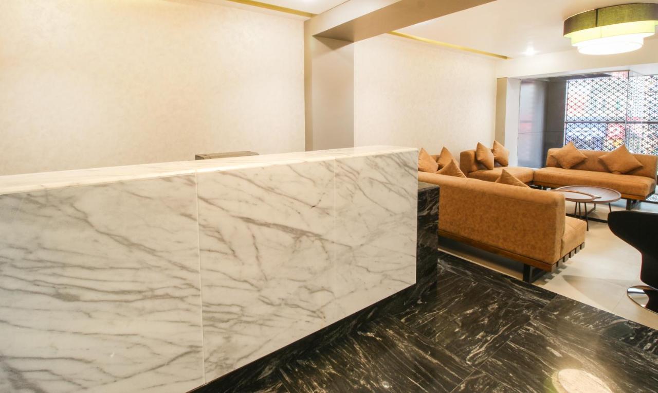 Treebo Elite Residency Belgaum Otel Dış mekan fotoğraf