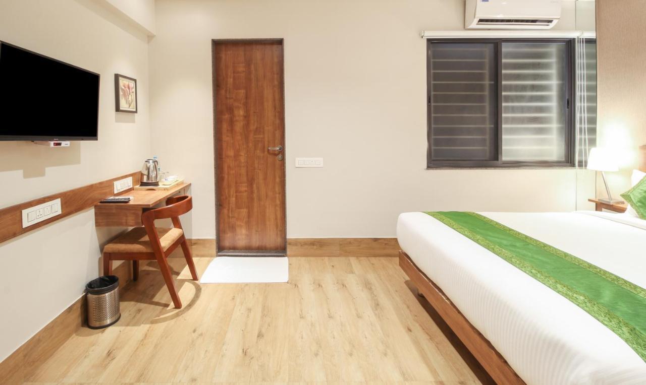 Treebo Elite Residency Belgaum Otel Dış mekan fotoğraf